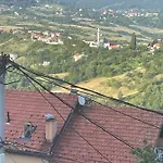 Delfin Apartment Grahoviste
