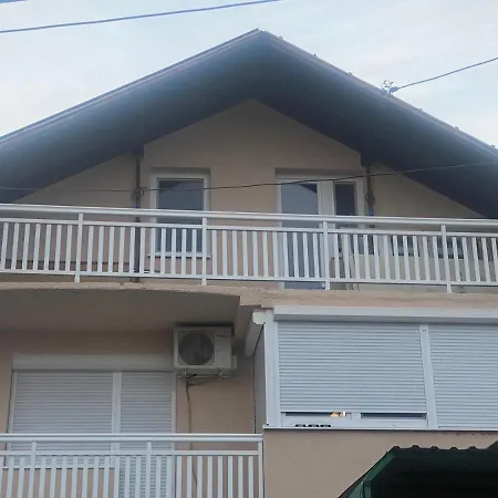 Apartment Delfin *